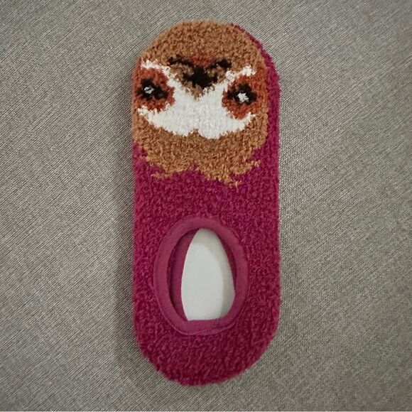 Sloth Cozy Slipper Socks 🦥 - Picture 4 of 6